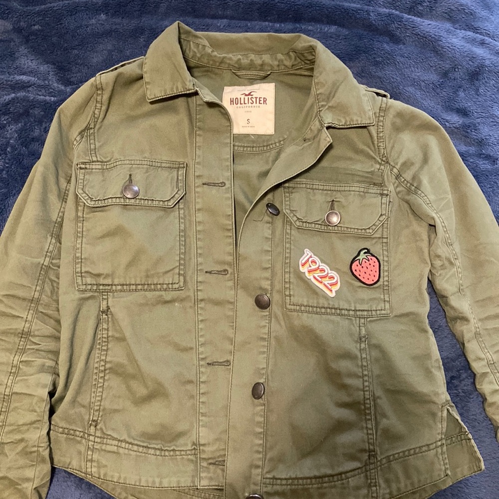 womens hollister green jacket